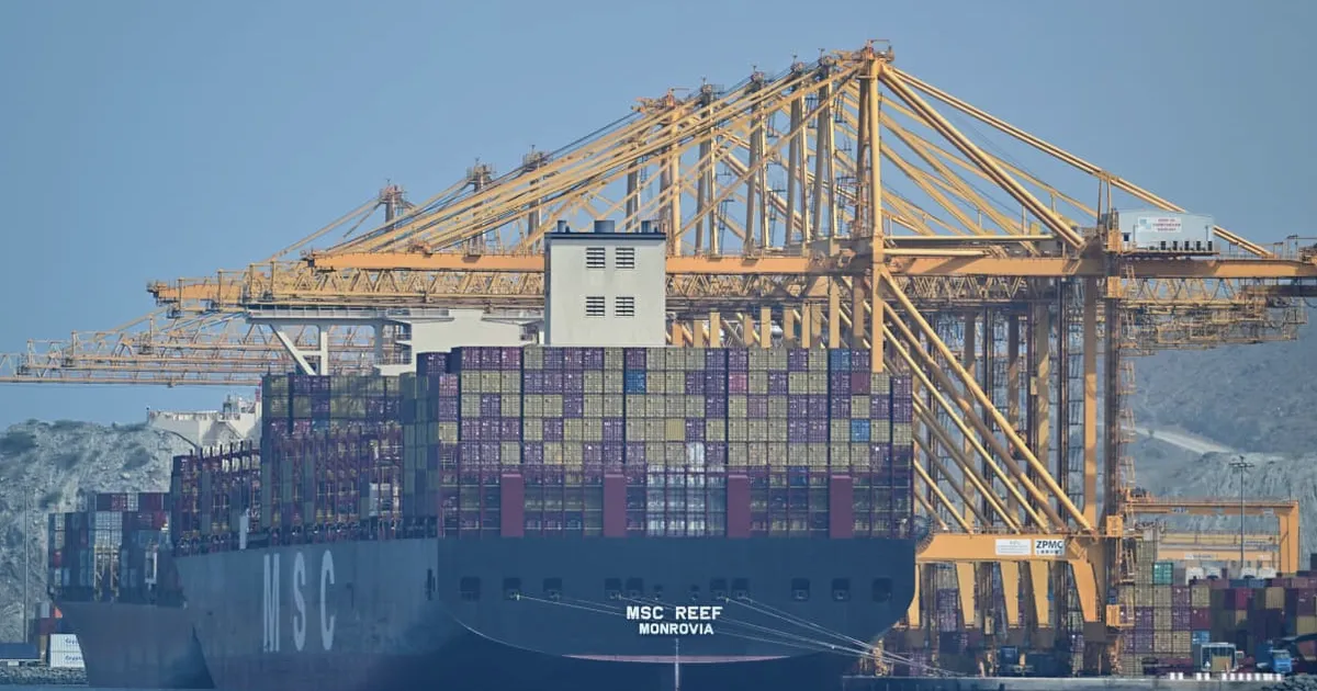 Morgan Stanley hạ mục tiêu giá dầu khi eo biển Hormuz mở cửa nhanh hơn dự kiến