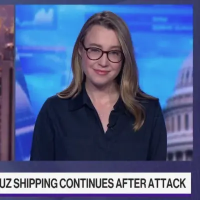 Oil Heads for Weekly Decline Despite Hormuz Ship Attack