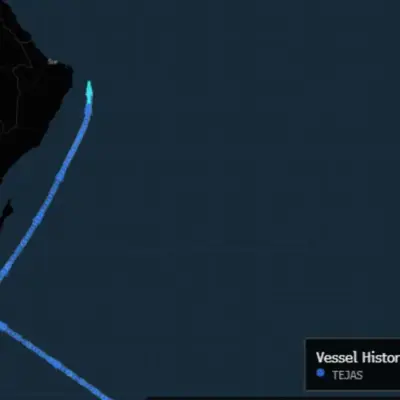 Petrolero sancionado de Irán se dirige al Golfo, desafiando bloqueo de EE.UU.