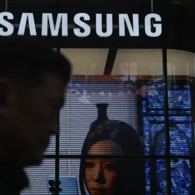 Korean stocks end volatile week on Anthropic-Samsung deal reports