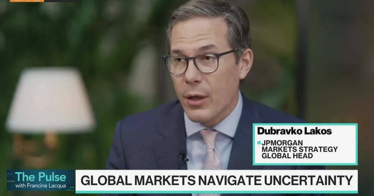 JPMorgan Strategist Warns Oil Inventories at Stress Levels, May Force Hormuz Reopening
