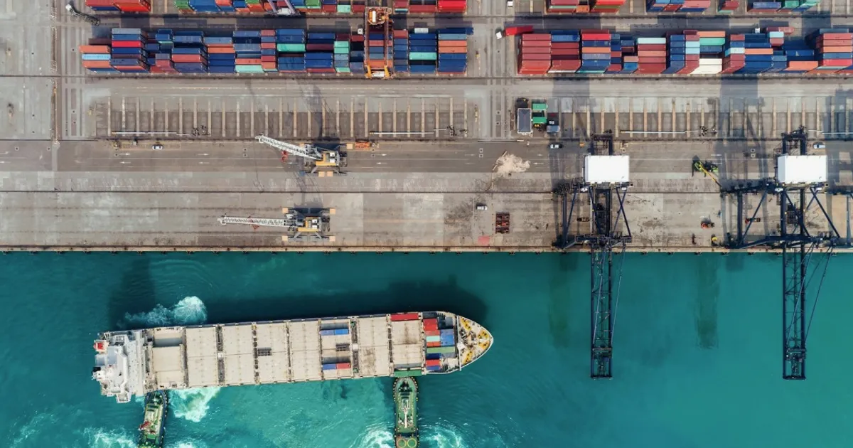 China Proposes Nuclear-Powered Floating Hub for Zero-Emission Shipping