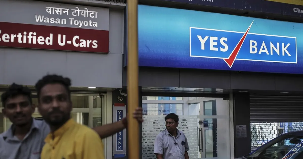 Yes Bank relève les taux des dépôts en devises de 335 pb pour soutenir la roupie