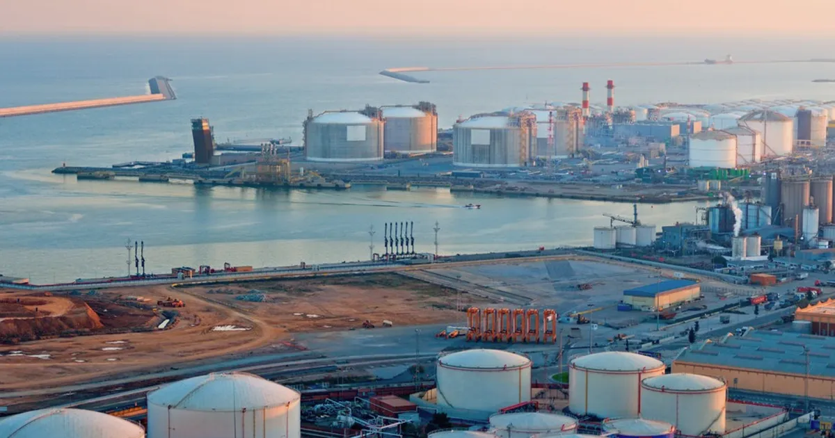 China Builds New LNG Hub as Russian Imports Surge