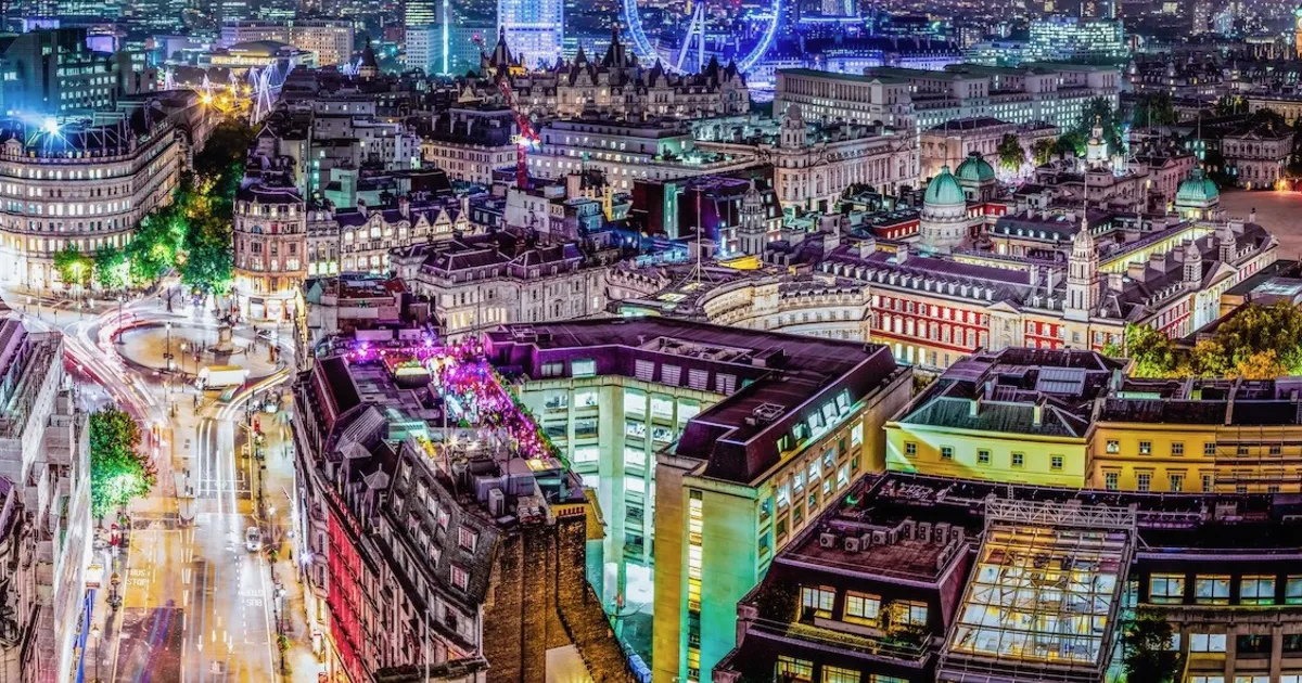UK Climate Panel Urges Faster Electrification to Cut Energy Bills