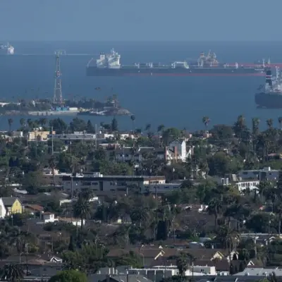 Growing Oil Glut Spurs Asian Refiners to Offer Cargoes to the US
