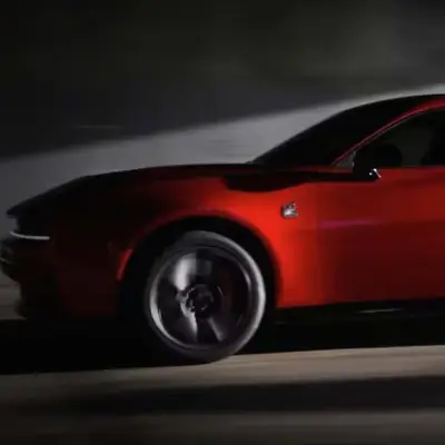 Chrysler Reverses Luxury Strategy, Turns to $30k Models