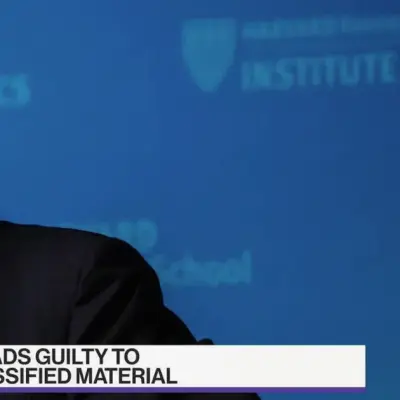 Cựu cố vấn Trump John Bolton nhận tội trong vụ tài liệu mật