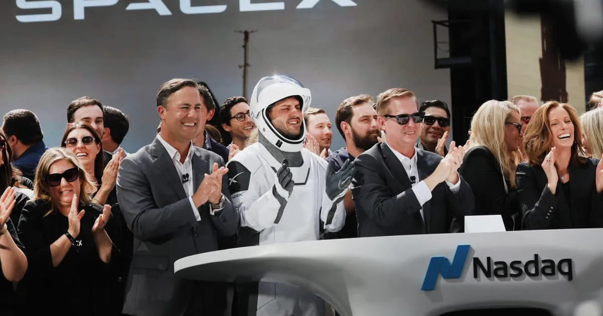 Inversores minoristas compran más acciones de SpaceX que todo el Magnificent Seven combinado