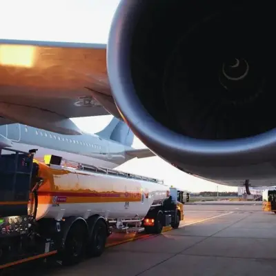 Russia to Import Jet Fuel from Japan as Refining Crisis Deepens