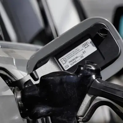 US gas prices at 4-year high ahead of July 4th holiday weekend
