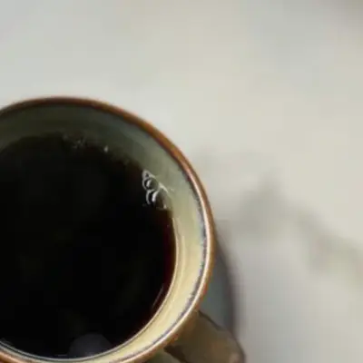 Le café lié à des changements du microbiote intestinal et des bienfaits sur l'humeur dans une nouvelle étude