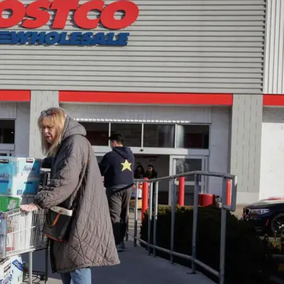 Cổ phiếu Costco giảm sau báo cáo lợi nhuận, cổ tức đặc biệt có thể hỗ trợ