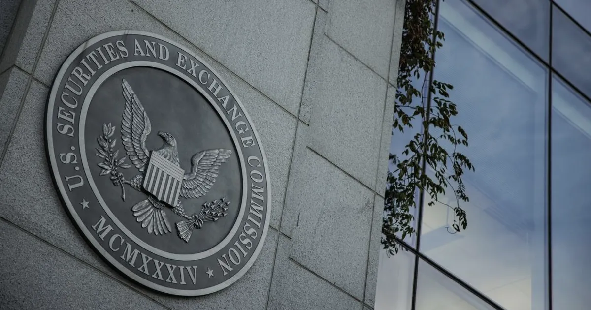 Propuesta de la SEC para eliminar regla bursátil beneficia a cripto