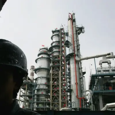 Refinerías privadas chinas buscan aprobación para reducir producción