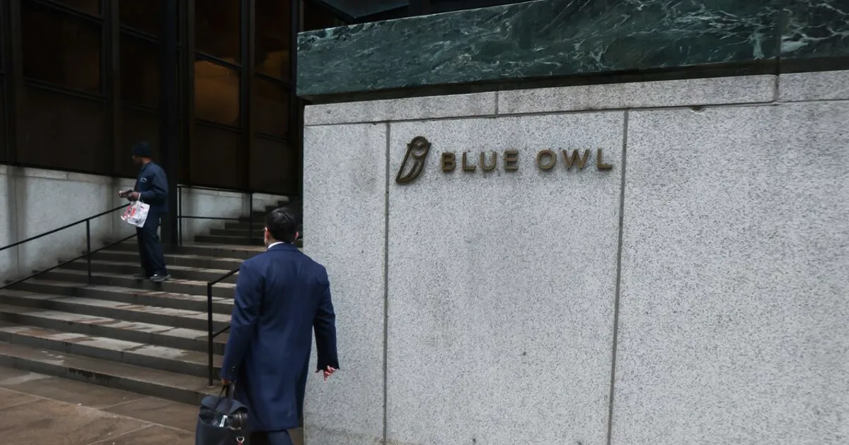 Blue Owl Fund Returns With $400 Million Bond Offering