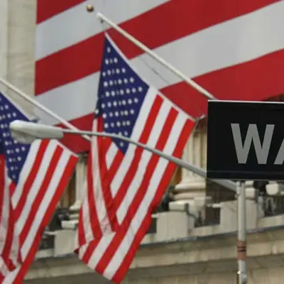Nasdaq Slides 2% as Chip Stocks Drop, Yields Rise; AMD, Intel Lead Sell-Off