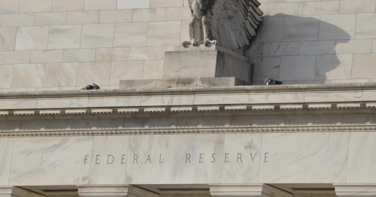 Fed atualiza proposta de conta mestre para bancos cripto