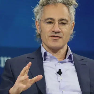 Palantir shares dip this year; D.A. Davidson says buy the weakness
