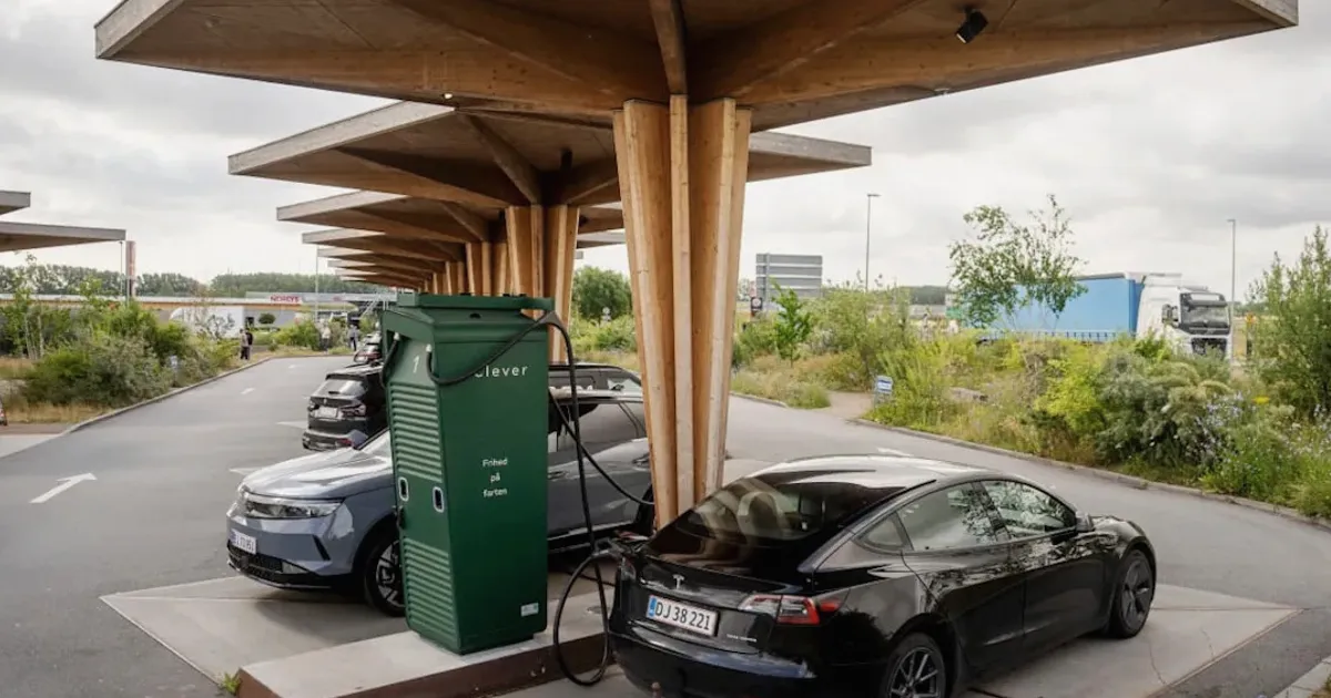 Tesla Stock Dips as Auto Industry Shifts to Aluminum Wiring on Copper Costs