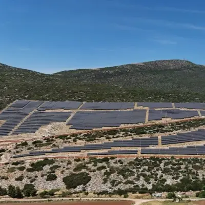 Europa corta energia solar enquanto oferta de gás se aperta