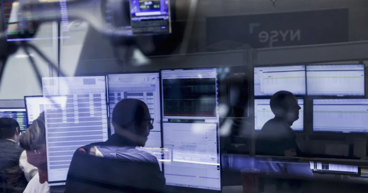 Wall Street AI Race Sparks Crowded Trade Fears