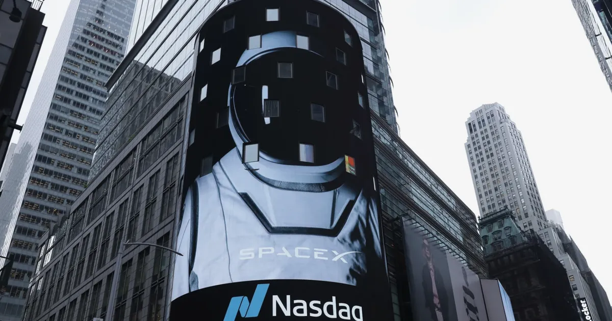 SpaceX races toward orbital data centers: how to invest in the trend