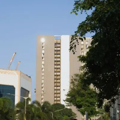 India Richest Civic Body Extends Bond Banker Bid Deadline