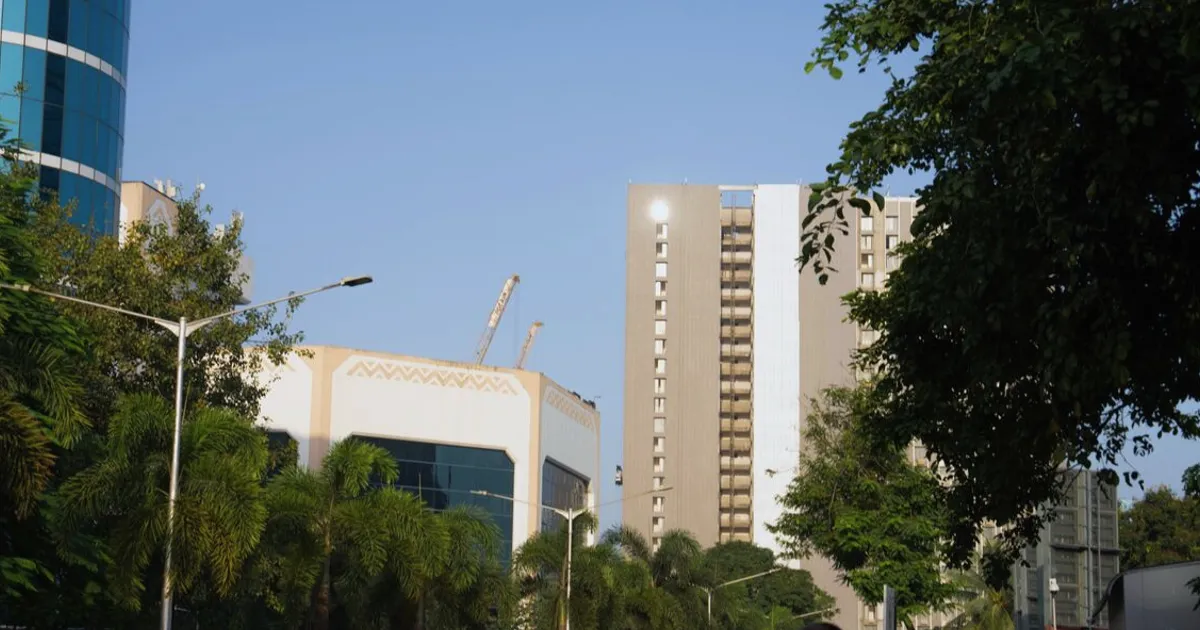 India Richest Civic Body Extends Bond Banker Bid Deadline