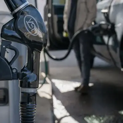 US Diesel Prices Drop Below $5, Easing Inflationary Pressure