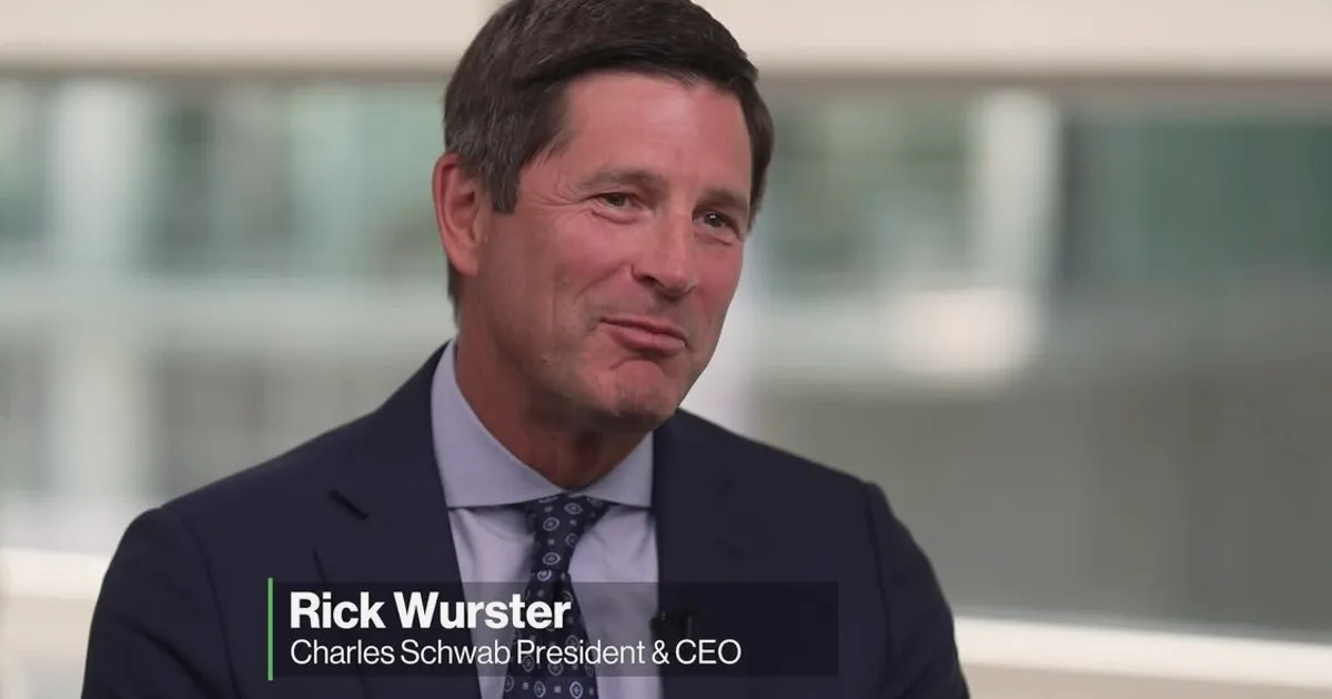 Schwab CEO Explains Low-Fee Strategy and Client-First Philosophy