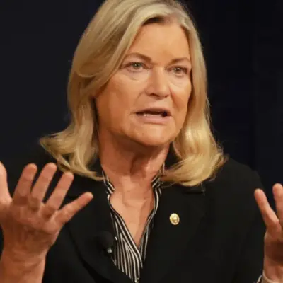 US senators urge Treasury to include states in stablecoin rulemaking